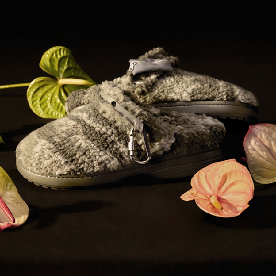 Hollister x Crocs Classic Unfurgettable Clog Women|Men Online